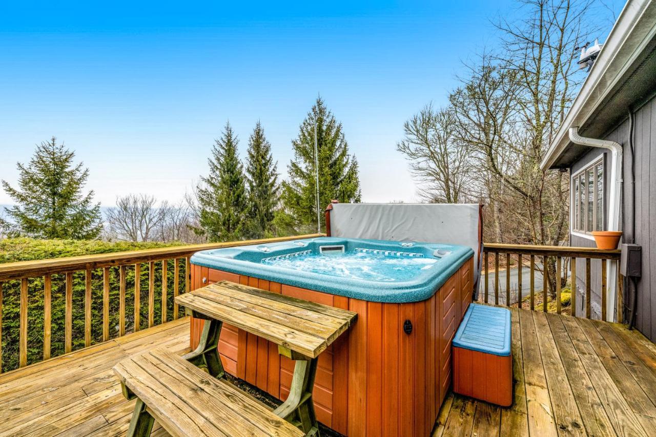 Crested Views Villa Sugar Mountain Bagian luar foto